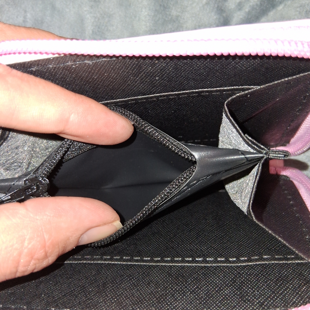 Pink Cartoon Character Wallet - Picture 8 of 9